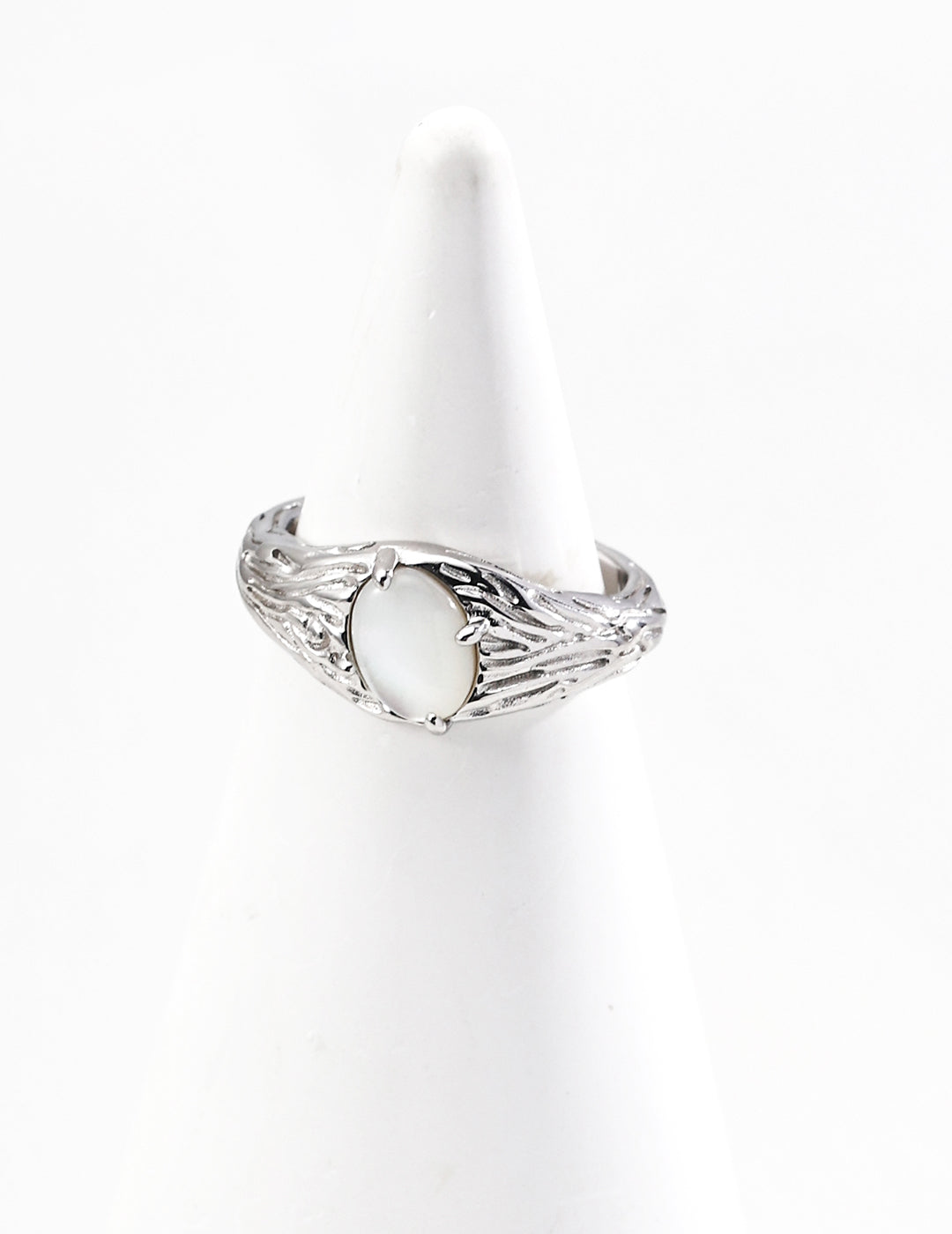 Vintage Fashion Mother of Pearl Rings